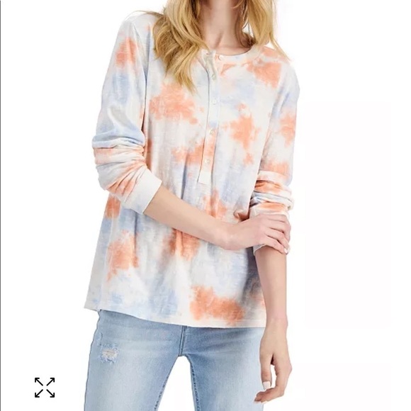 NWT woman’s style & co tie dye button up Henley knit shirt size medium - Picture 3 of 7